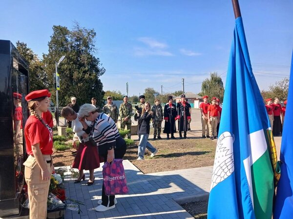В хуторе Железном увековечили память героев СВО