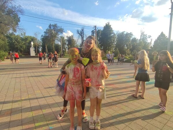«Фестиваль красок Холи и пенная дискотека»: День молодежи в хуторе Же