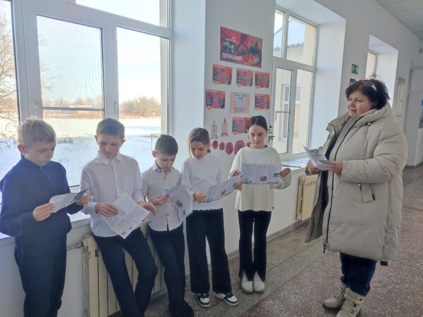 Навеки в памяти народной непокоренный Ленинград